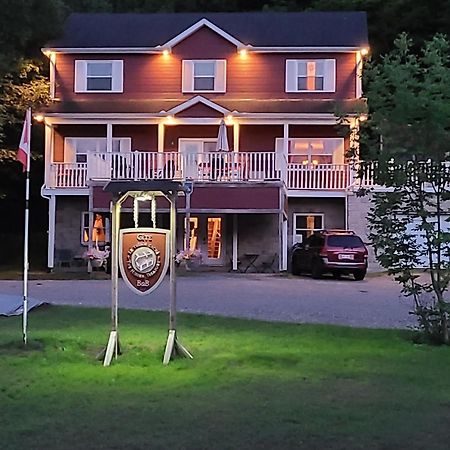 Gite Le Tresor Cache Bed & Breakfast Chelsea Екстериор снимка