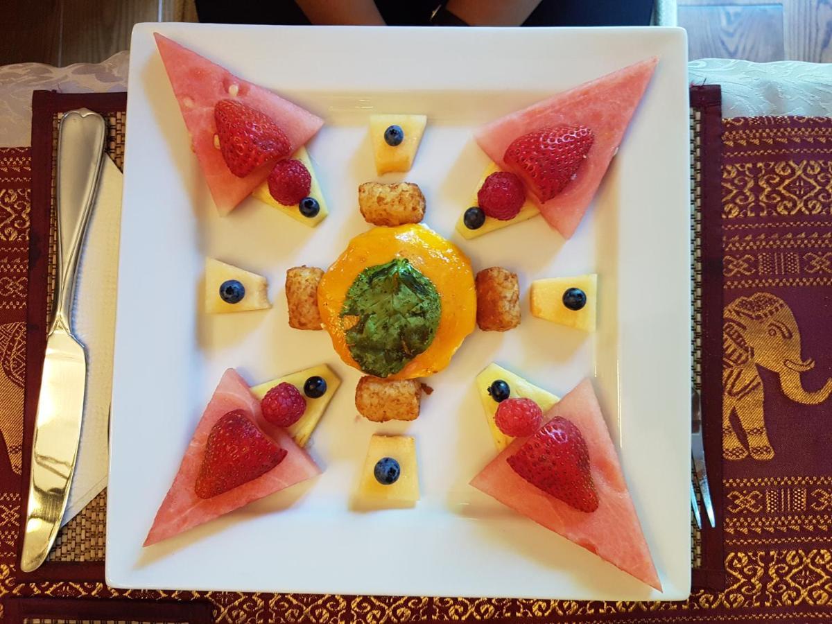 Gite Le Tresor Cache Bed & Breakfast Chelsea Екстериор снимка