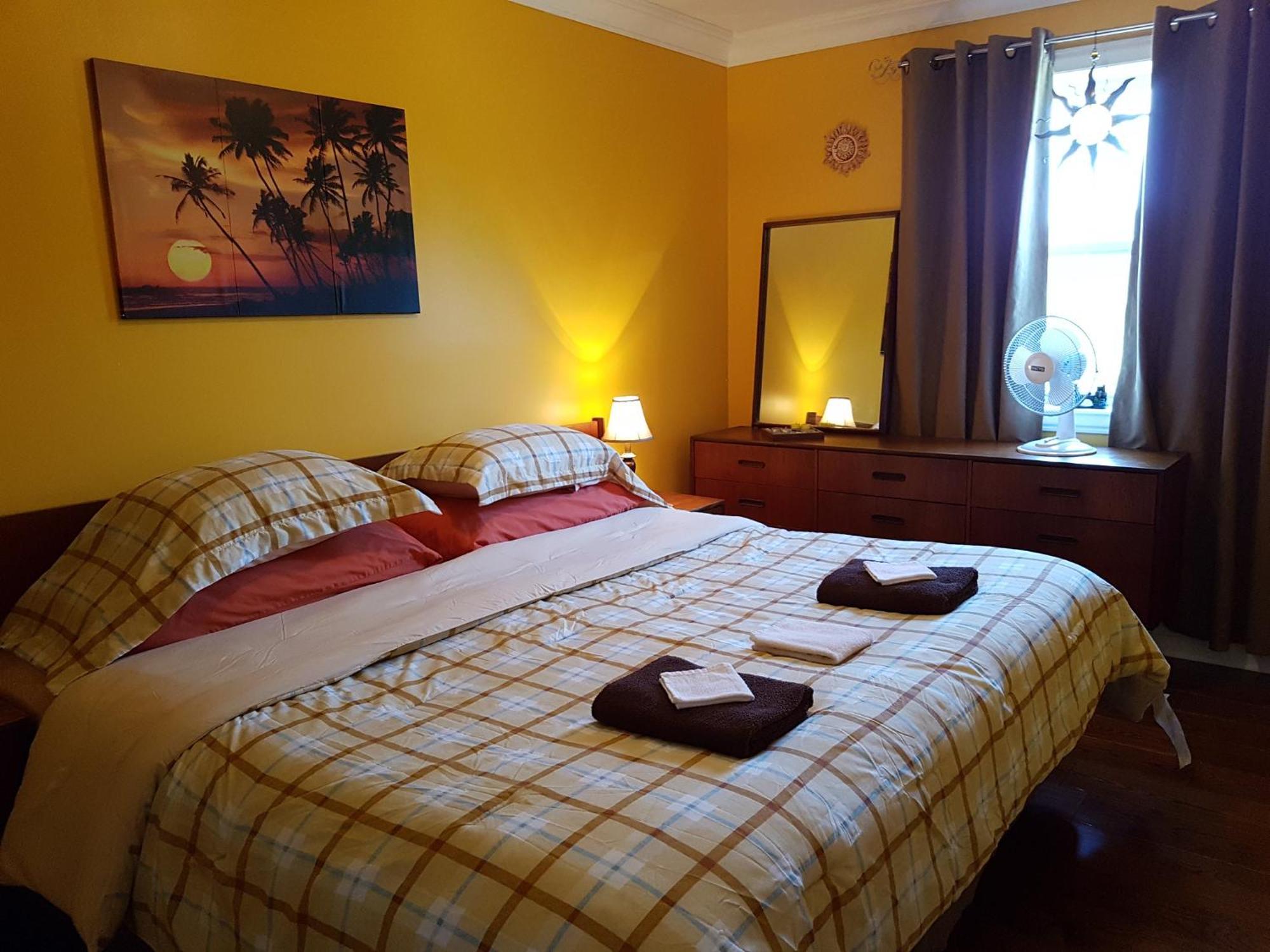 Gite Le Tresor Cache Bed & Breakfast Chelsea Екстериор снимка