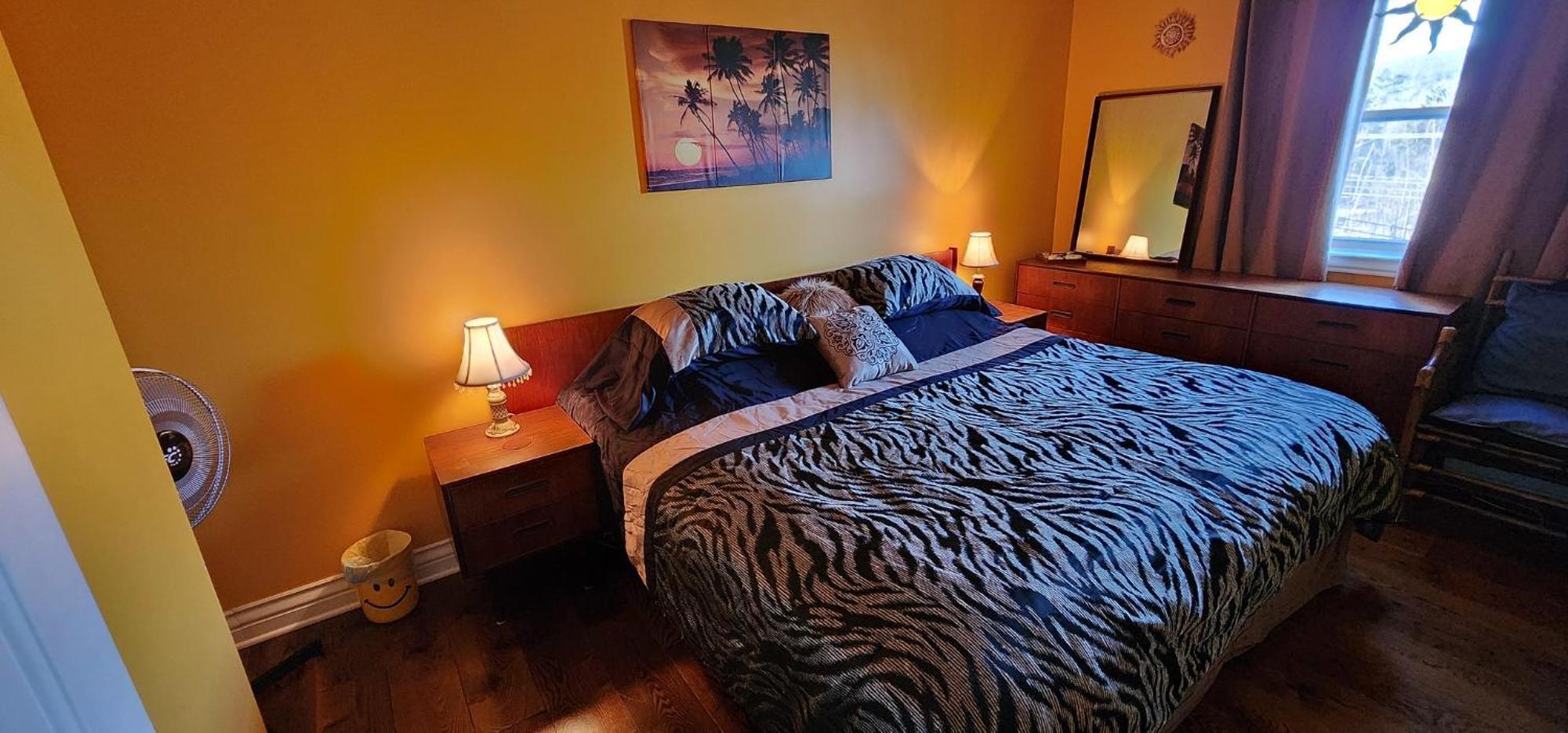 Gite Le Tresor Cache Bed & Breakfast Chelsea Екстериор снимка